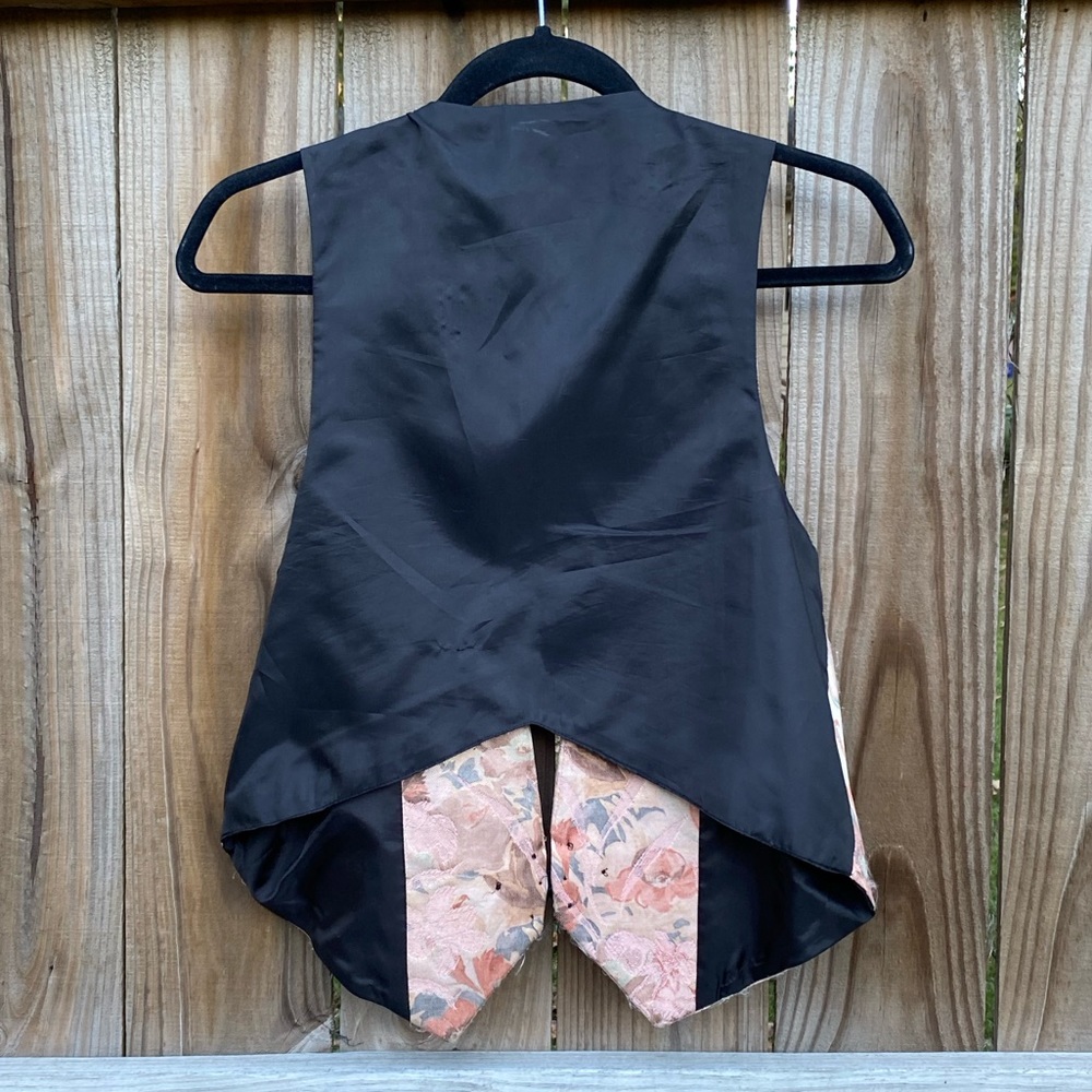 Vintage Notations Pink Floral Vest - Picture 4 of 6